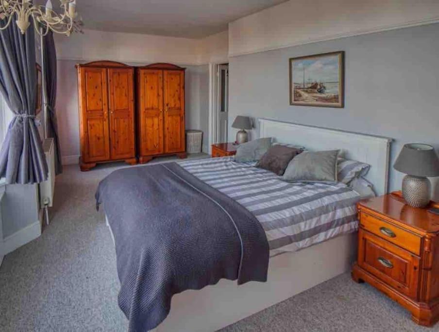 Large Character Home, Hot Tub, Beach 5 Min Walk Gorleston-On-Sea Exterior photo